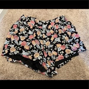 NWOT Torrid Floral Gauze Shorts